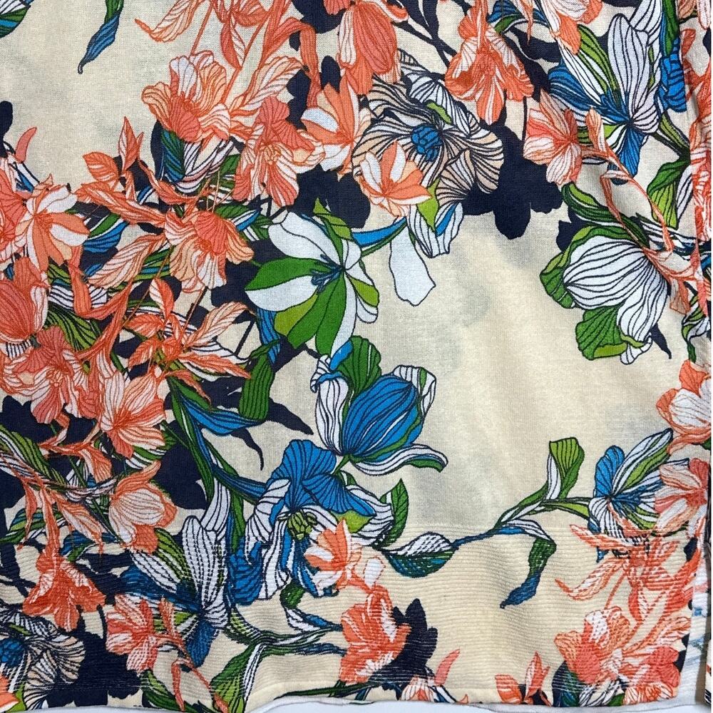 Chico’s The Everyday Cardigan Sweater Floral Print Sz 1 = M Long Sleeves Arsty - Picture 9 of 12